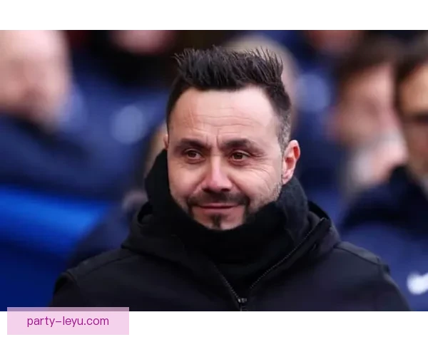 布莱克浦足球俱乐部宣布新任主帅上任并着手重建球队阵容