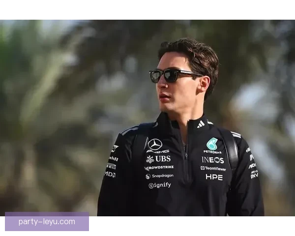 F1赛季激烈角逐揭幕 梅赛德斯和红牛车队为冠军展开殊死搏斗 F1赛季激烈角逐揭幕 梅赛德斯和红牛车队为冠军展开殊死搏斗