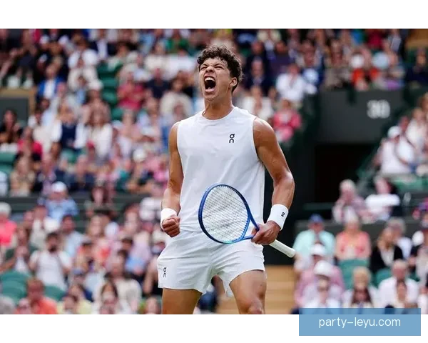 网球赛场新星崛起引关注大满贯赛季精彩对决持续升级