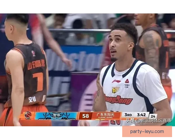 CBA季后赛激烈角逐 广东队逆转战胜北京队晋级四强