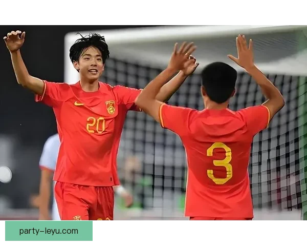 中国足球超级联赛新赛季揭幕战精彩纷呈，豪门球队纷纷亮相展现实力