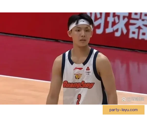 激烈对决！篮球比赛精彩比分揭晓，胜负悬念十足